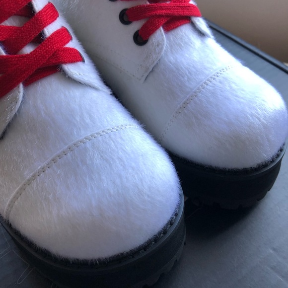 Rare: HELLO KITTY X DOLLS KILL boots ❤️ limited edition ❤️ NWT ❤️ NO LONGER SOLD - Picture 9 of 13